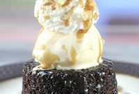 Sticky Toffee Pudding Sundae Recipe — Warm Toffee Sauce & Vanilla Ice Cream