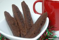 Chocolate Biscotti Recipe: Crunchy Chocolate-Almond Cookies