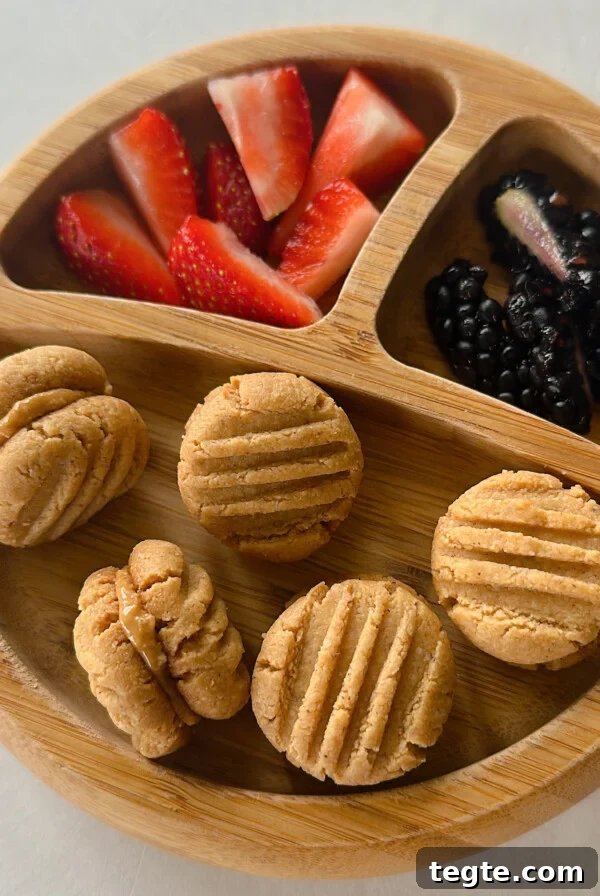Chewy Maple Oatmeal Cookies with Warm Spices 10 img 10489 9