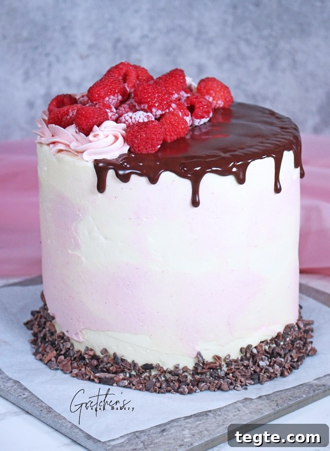 Raspberry Dream Cake Recipe: Moist Layer Cake with Fresh Berries 3 Raspberry Dream Cake