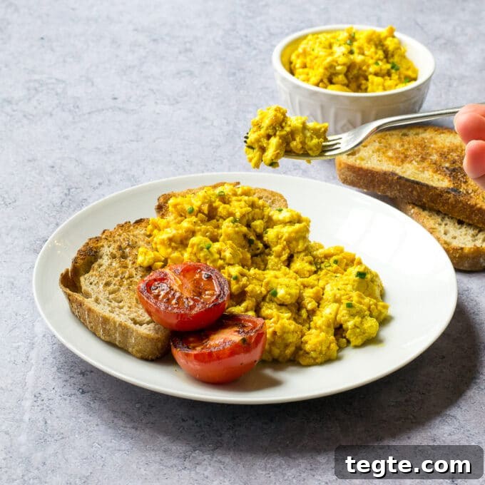 Vegan Scrambled Eggs Recipe: Fluffy Plant-Based Tofu Scramble 3 Vegan Scrambled Tofu