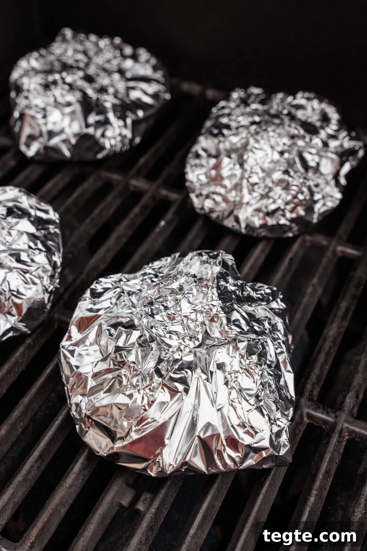 Steak and Potatoes in Foil Packet: Tender Grill-Packed Dinner 13 img 14336 12