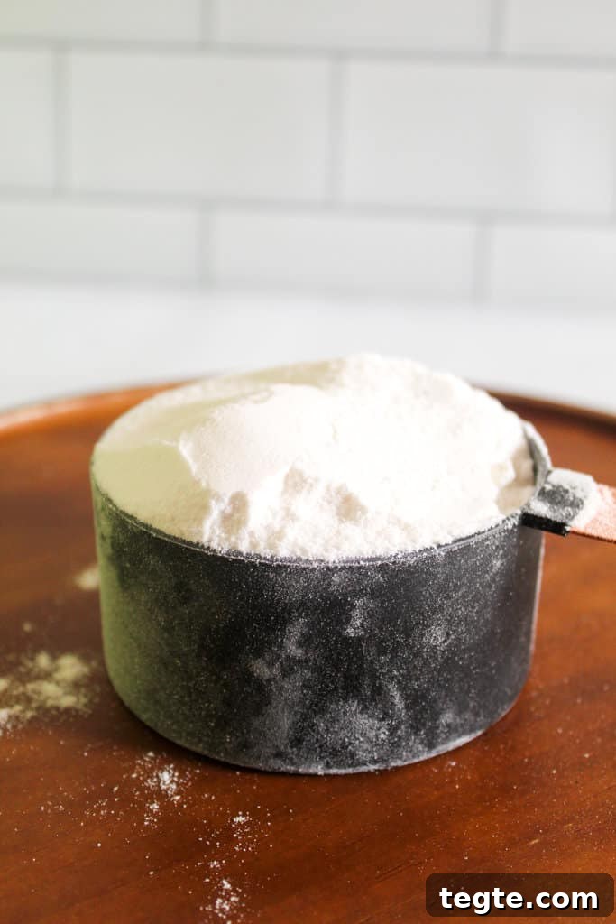 Cassava Flour vs Tapioca Starch: Key Differences and Uses 9 white rice flour in a measuring cup