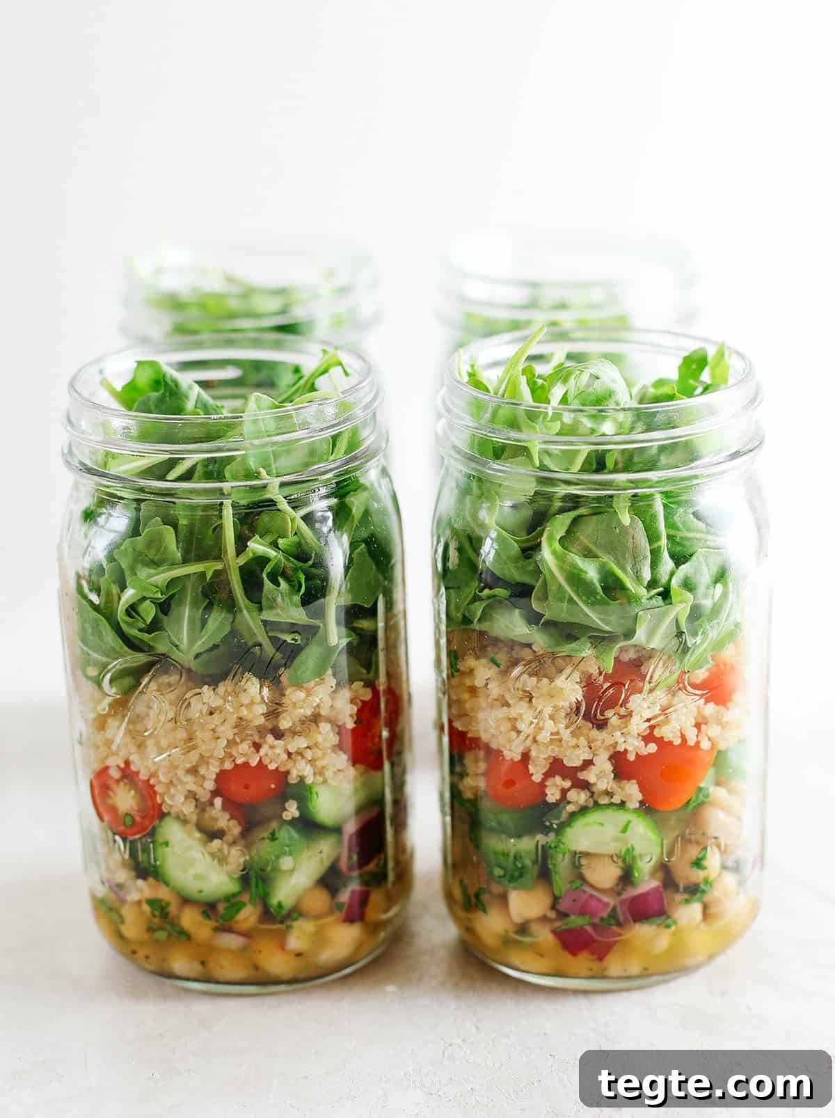 Mediterranean Mason Jar Salads with quinoa and chickpeas