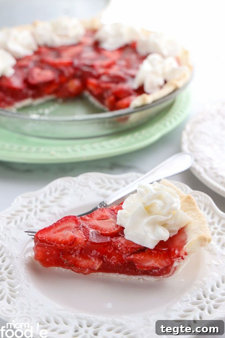 31 Classic Vintage Jell-O Dessert Recipes to Try Now 27 strawberry pie