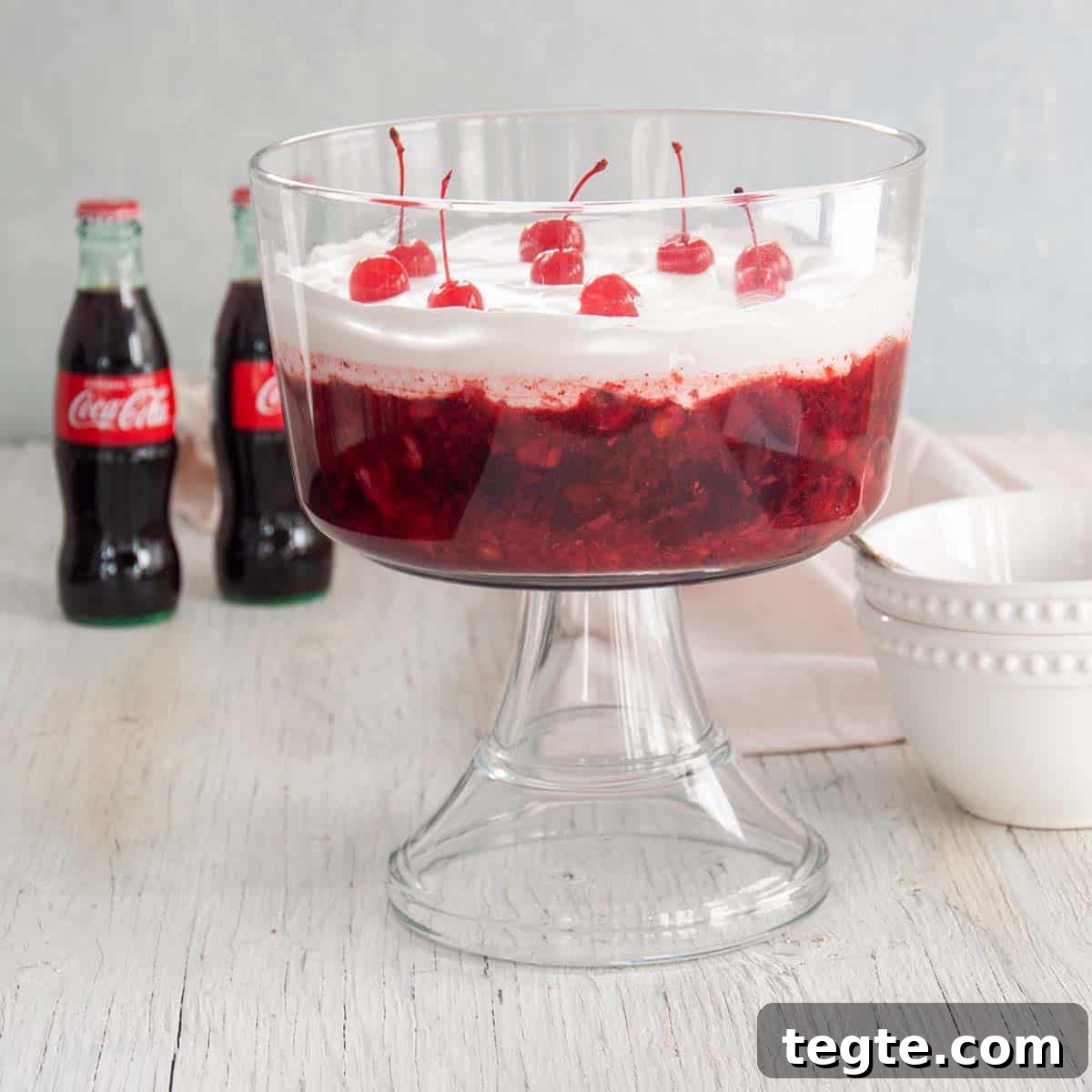 31 Classic Vintage Jell-O Dessert Recipes to Try Now 5 coca cola salad