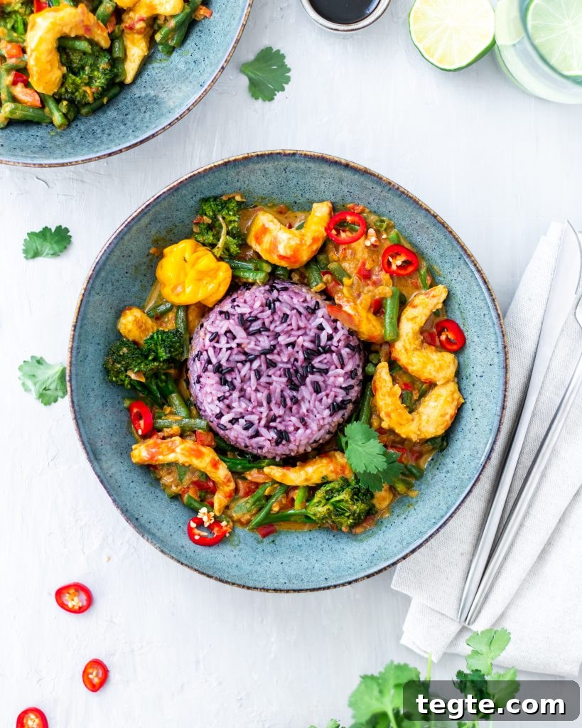 Vegan Shrimp-Style Curry with Jackfruit 2 Vegan Shrimp Curry with vegetables and rice