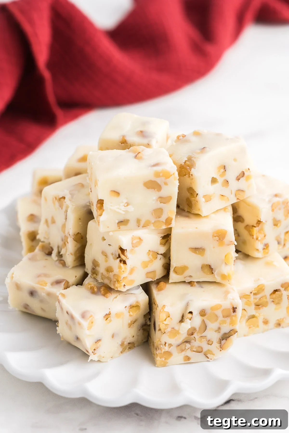 Maple Walnut Fudge Recipe: Creamy Homemade Candy with Nuts 2 creamy maple walnut fudge