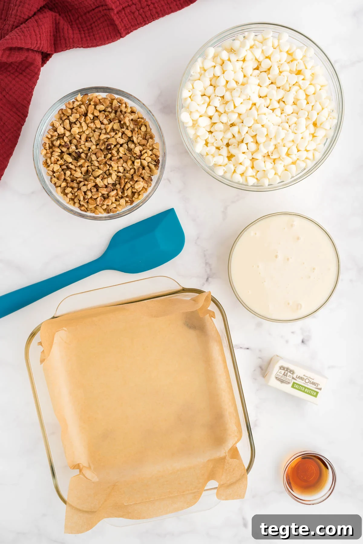 Maple Walnut Fudge Recipe: Creamy Homemade Candy with Nuts 3 microwave fudge ingredients