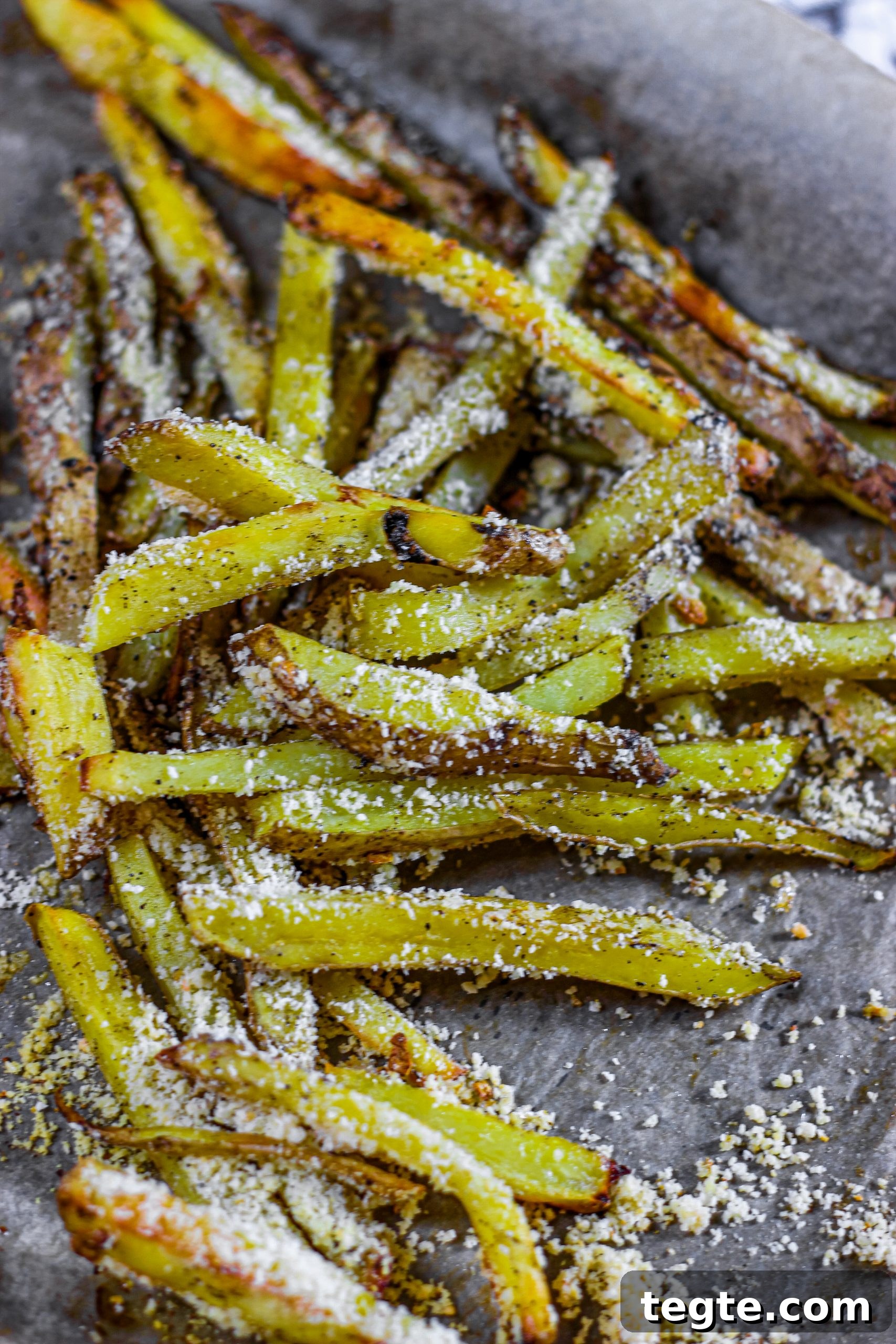 Crispy Garlic Parmesan Baked Fries 12 img 4366 11