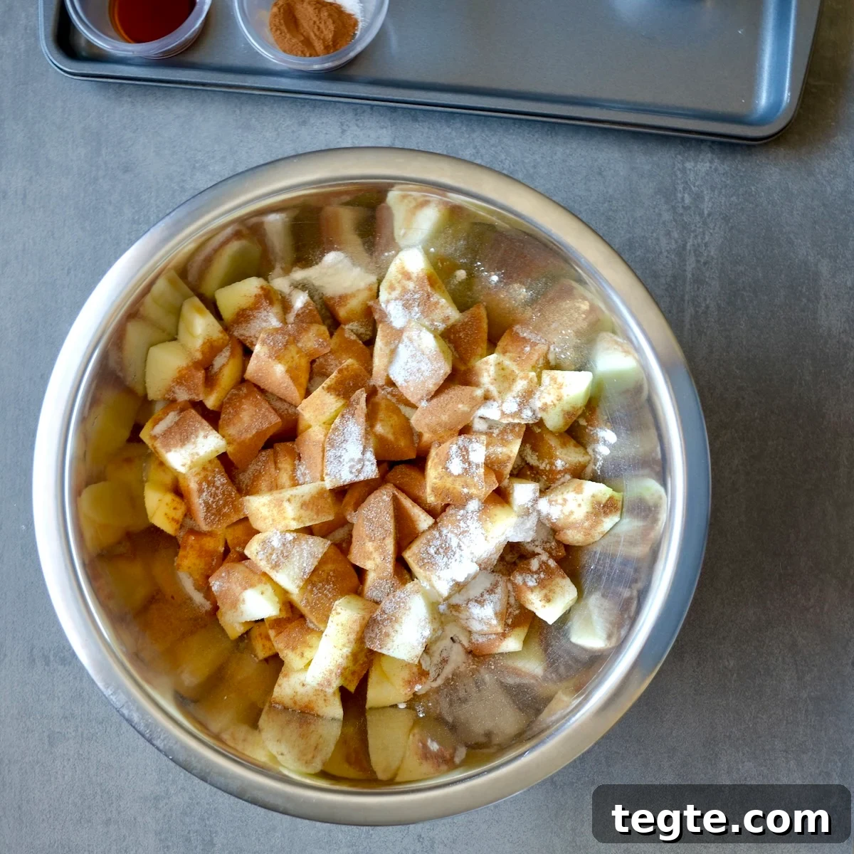 apple pieces with cinnamon and sweetener