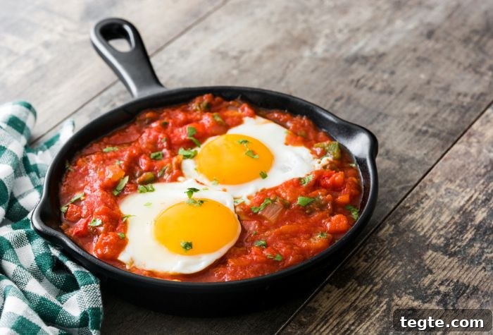 9 Delicious Grilled Breakfast Ideas for Weekend Mornings 10 grilled cast iron huevos rancheros