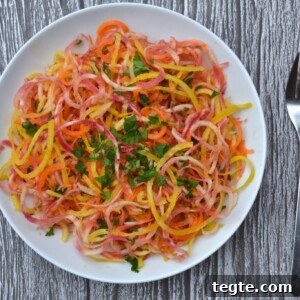 Spiralized Beet and Carrot Salad with Citrus Vinaigrette 2 img 5311 6