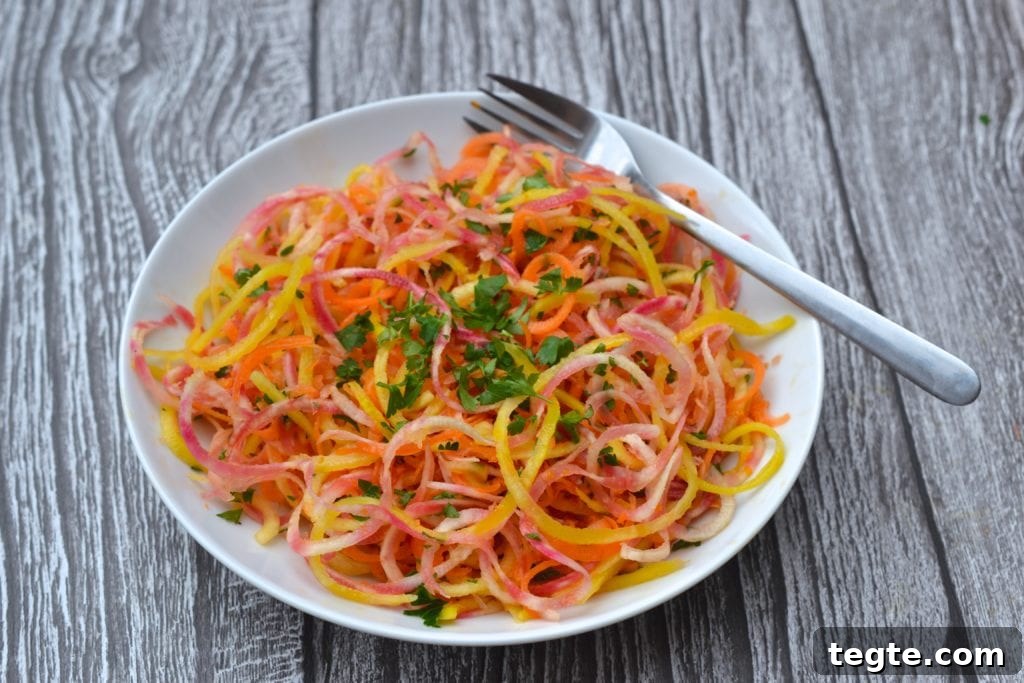 Raw Spiralized Beet & Carrot Salad | Every Last Bite img 5311 9
