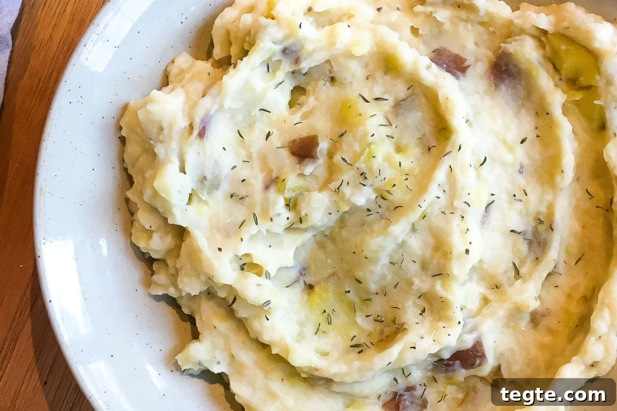 Show-Stopping Easter Sides That Will Wow Your Guests 6 Garlic Mashed Potatoes