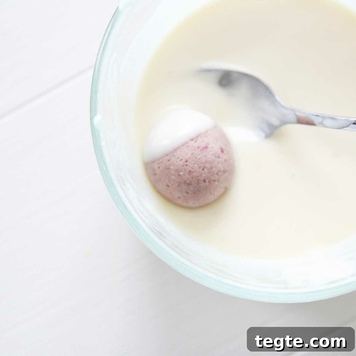 Raspberry Cheesecake Protein Bites — High-Energy Snack Recipe 9 img 6626 47