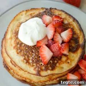 Low-Carb Keto Strawberry Pancakes – Gluten-Free Recipe 6 These Strawberry Pancakes are topped with a sweet vanilla cream cheese glaze! These low carb almond flour pancakes are the perfect keto breakfast!