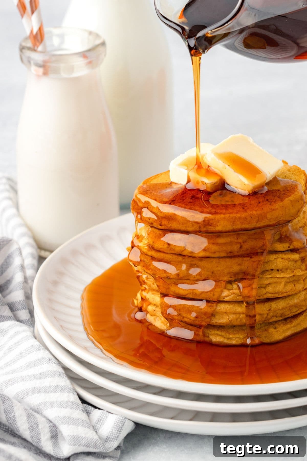 Pumpkin Pie Spice Pancakes: Fluffy Fall Breakfast Recipe 2 img 85238 1